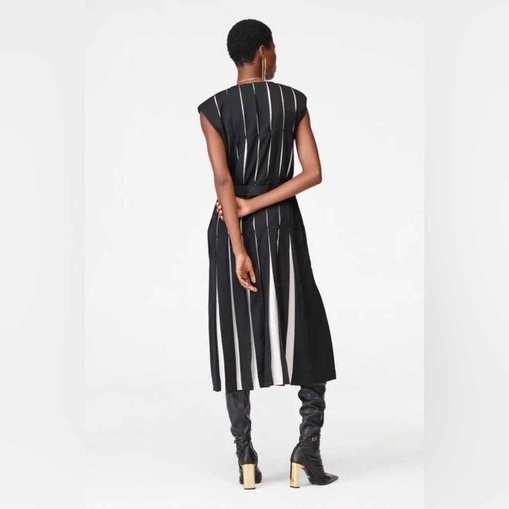 Zara LIMITED EDITION WOOL BLEND BOX PLEAT DRESS. Black. Size XS. New with Tags. - Picture 11 of 17